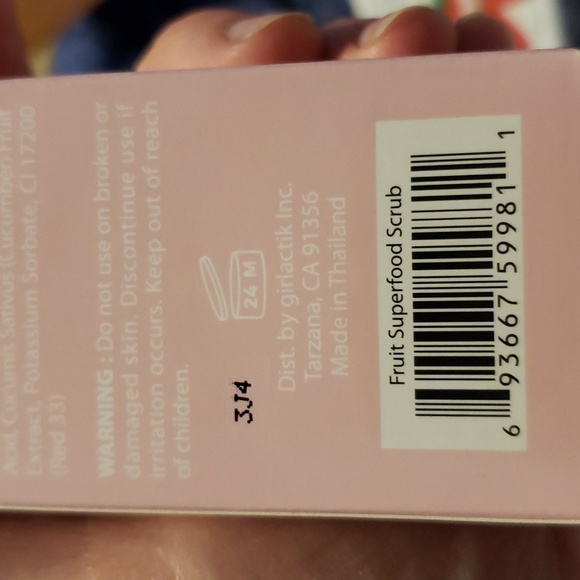 Girlactik Fruit Superfood Sugar Face Scrub NIB NEW IN BOX SLDB - Picture 6 of 8